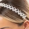 Νυφική στέκα με ζιργκόν Swarovski.